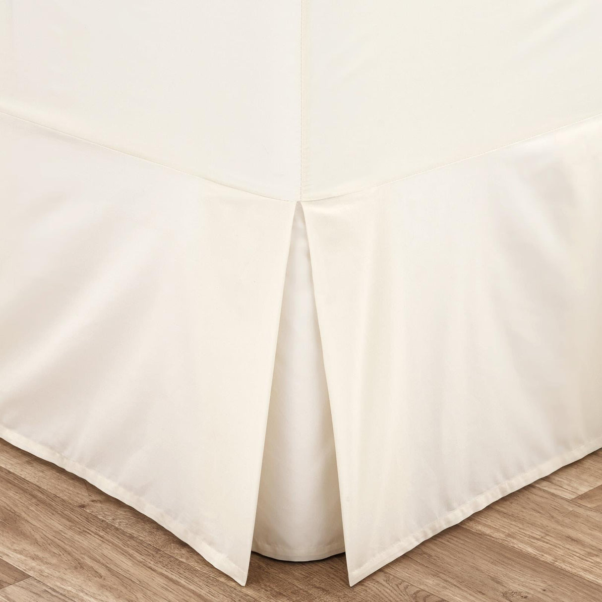 Easy-Iron Percale Pleated Fitted Valance Sheet Cream