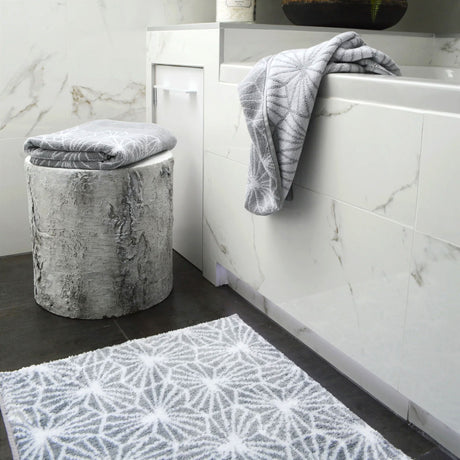 Madrid Geometric Bath Mat Grey