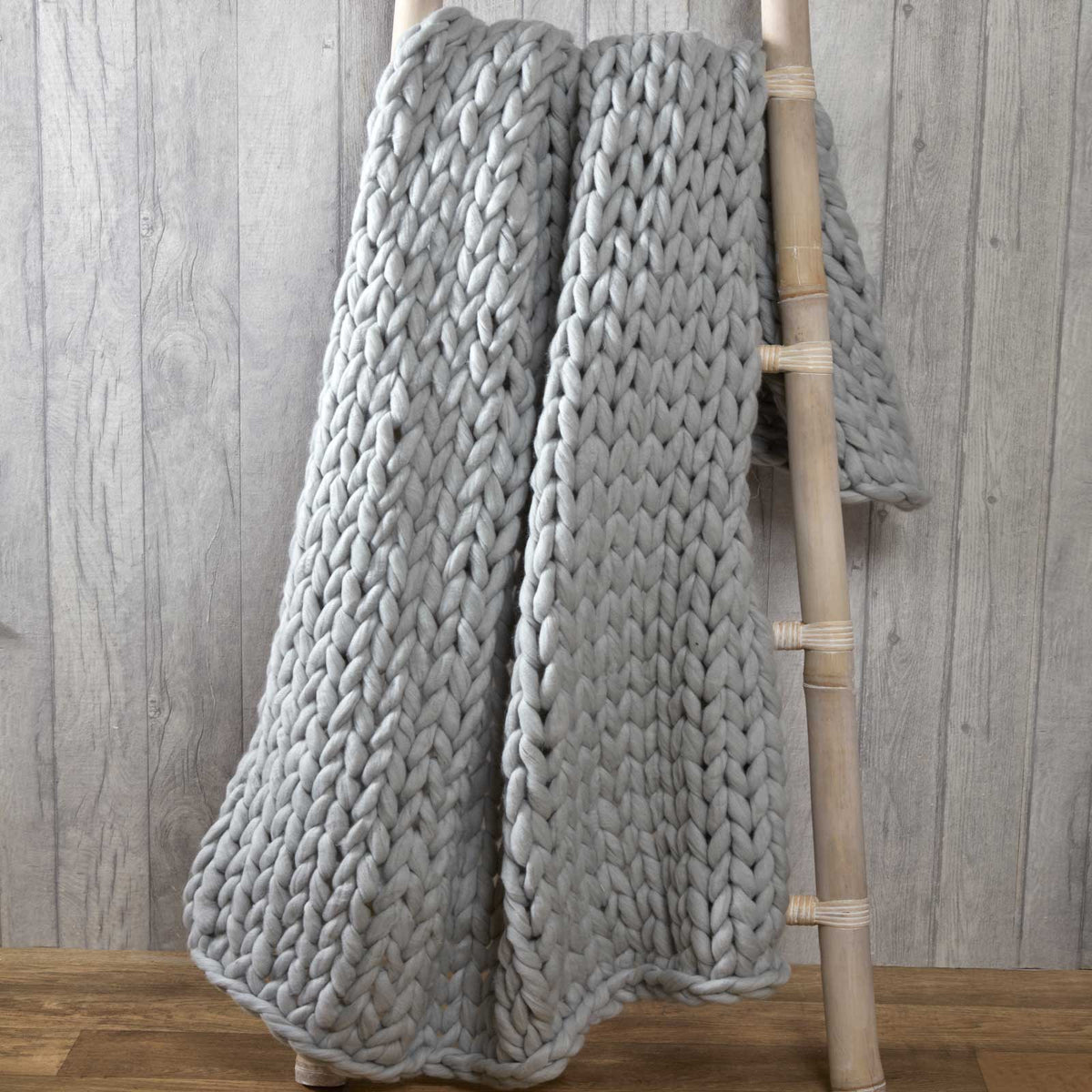 Cable Knit Throw Grey