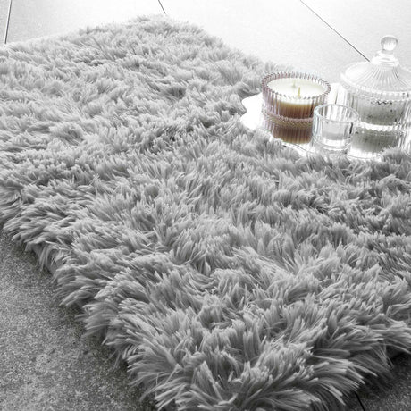 Cuddly Bath Mat Silver Bath Mat Catherine Lansfield   