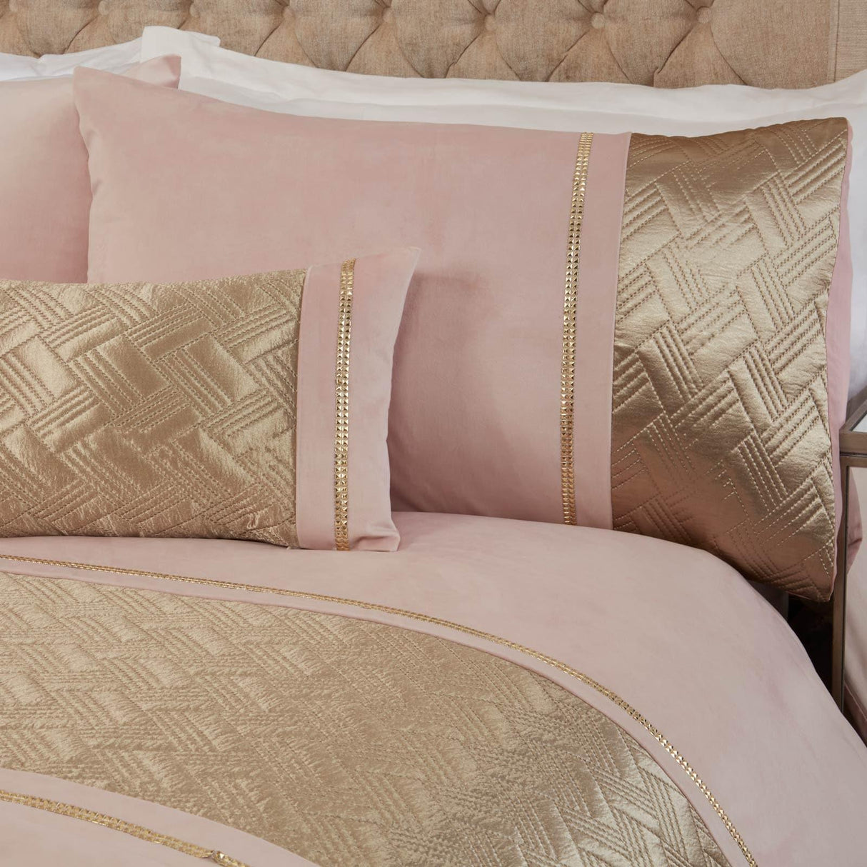 Capri Embellished Diamante Blush Pink & Gold Duvet Cover Set Duvet Cover Rapport   