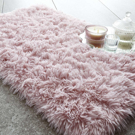 Cuddly Bath Mat Blush Bath Mat Catherine Lansfield   