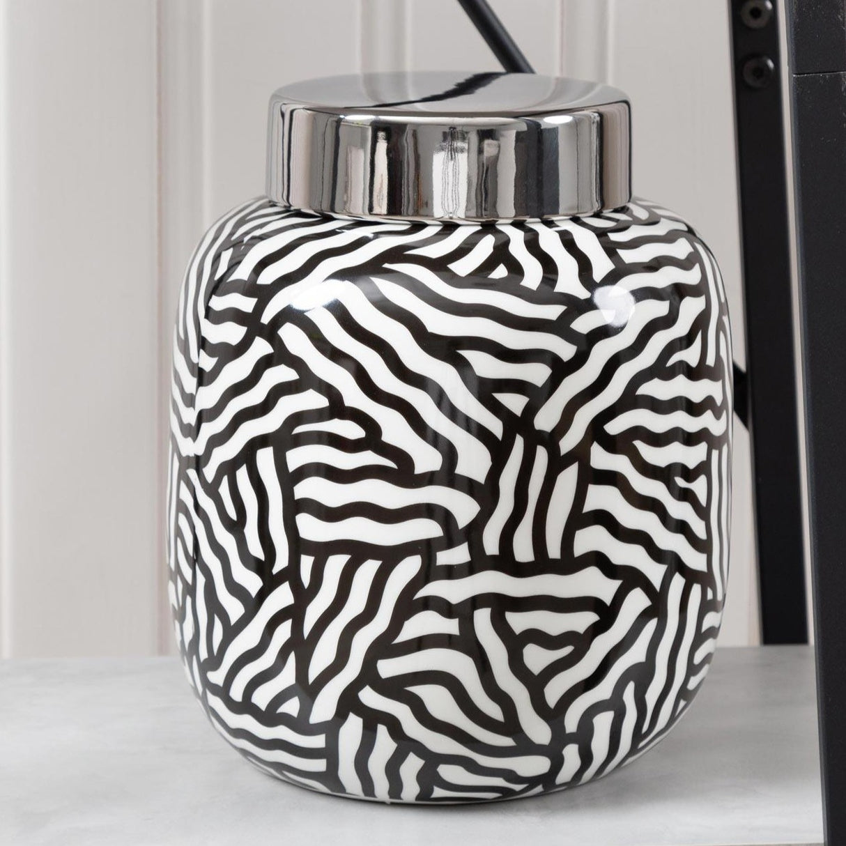 Mila Monochrome Ginger Jar 26cm